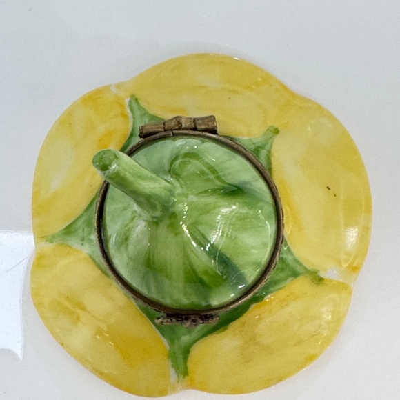 Vintage Limoges France Porcelain Flower Trinket Box